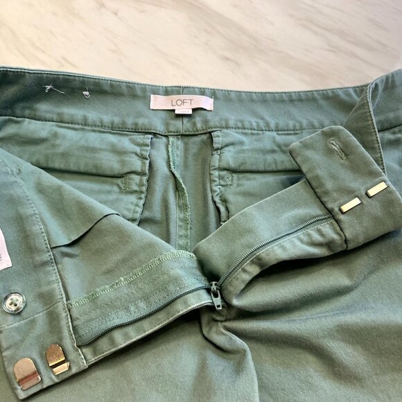 The Riviera Short by Loft - Short Shorts in sage green - Size 8 Petite - Picture 6 of 10